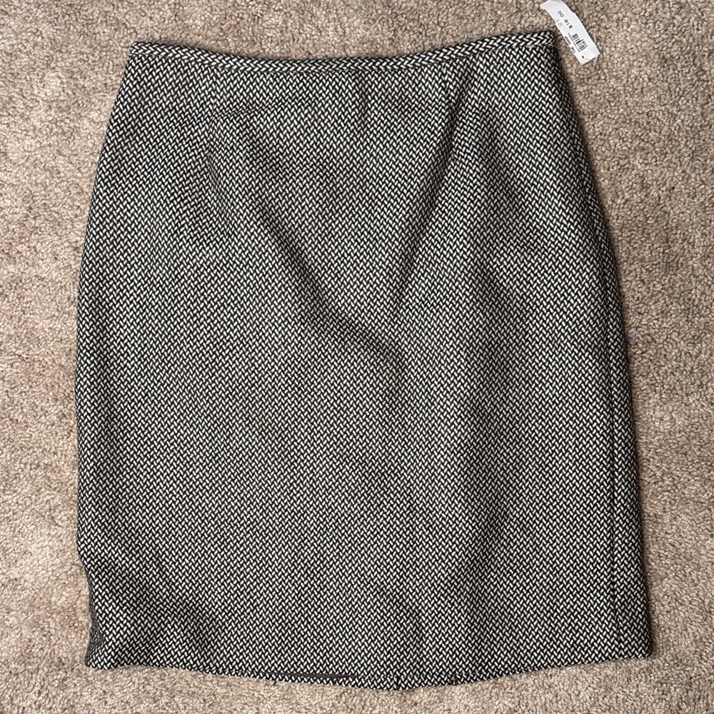 Ann Taylor Black and White Textured Pencil Skirt